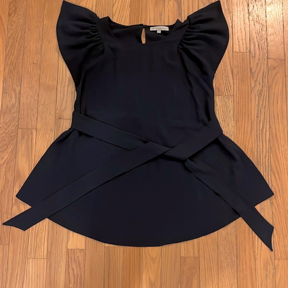 Kimi + Kai Maternity Navy Flutter Short Sleeve Top - Small